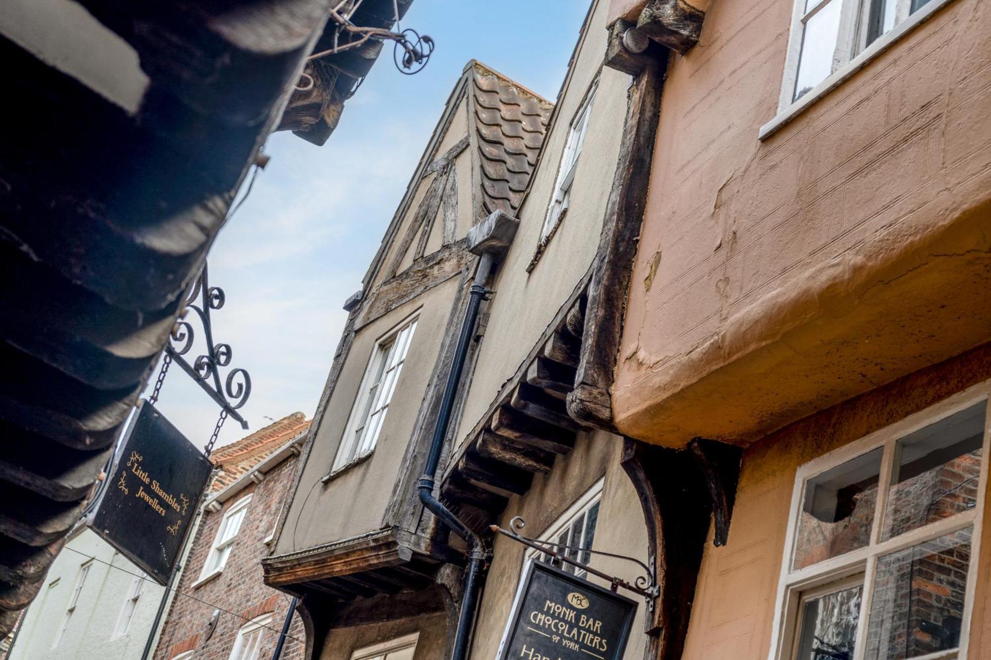 The Shambles - William Morris Apartment